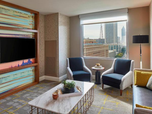 Renaissance Atlanta Midtown Hotel : photo 6 de la chambre suite lit king-size exécutive - non-fumeurs