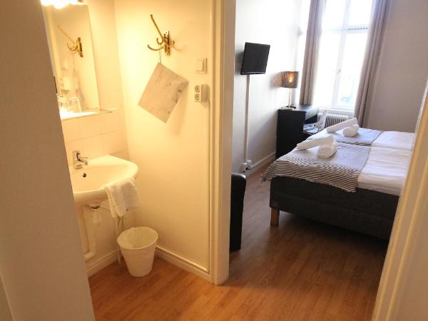 Vattengrändens Vandrarhem & Hotel : photo 2 de la chambre chambre double standard avec salle de bains commune