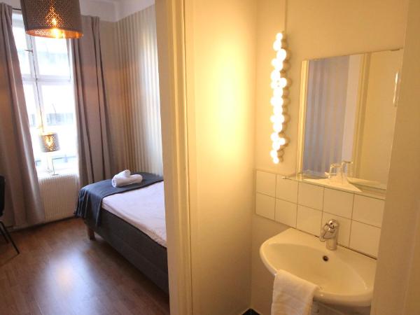 Vattengrändens Vandrarhem & Hotel : photo 1 de la chambre chambre simple standard avec salle de bains commune