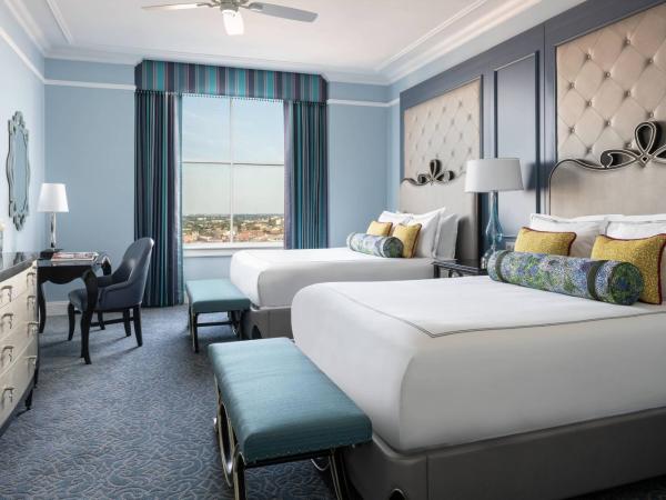 The Ritz-Carlton, New Orleans : photo 2 de la chambre spacieuse suite premium 1 chambre avec 2 lits queen-size et canapé-lit