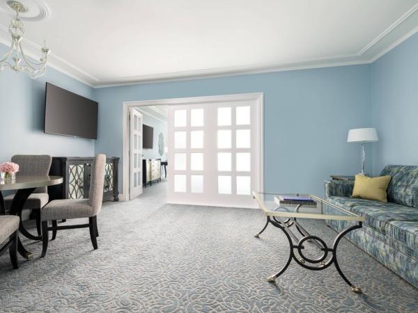 The Ritz-Carlton, New Orleans : photo 1 de la chambre spacieuse suite premium 1 chambre avec 2 lits queen-size et canapé-lit