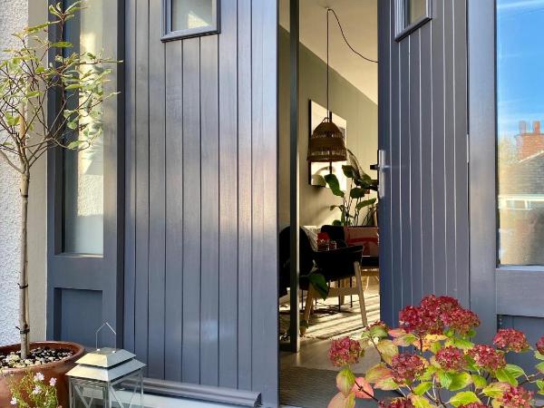 The Green Room guest suite : photo 2 de la chambre chambre double deluxe avec douche