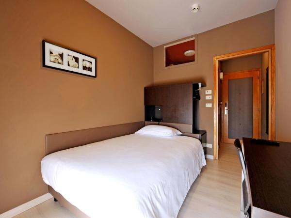 M14 Hotel & Spa : photo 2 de la chambre chambre simple basique avec balcon