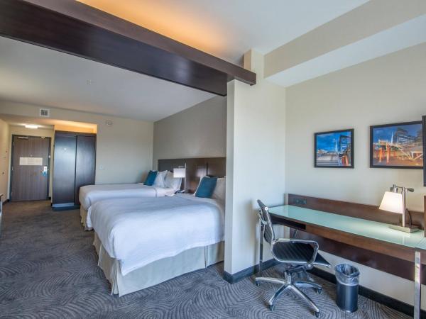 Fairfield Inn & Suites by Marriott Denver Downtown : photo 4 de la chambre suite lit queen-size
