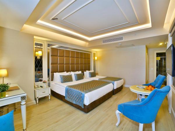 Büke Hotel Şişli : photo 6 de la chambre suite familiale