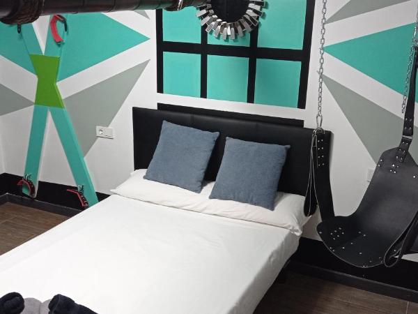 Eternity Alicante : photo 3 de la chambre studio avec baignoire spa