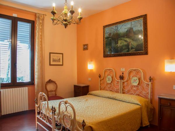 Hotel Merlini : photo 8 de la chambre chambre double avec salle de bains privative