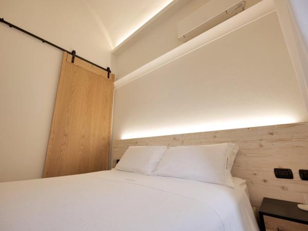 Dimora San Giuseppe : photo 5 de la chambre chambre double ou lits jumeaux standard avec balcon