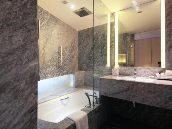 Vivanta New Delhi, Dwarka : photo 2 de la chambre chambre lit king-size deluxe - vue sur ville