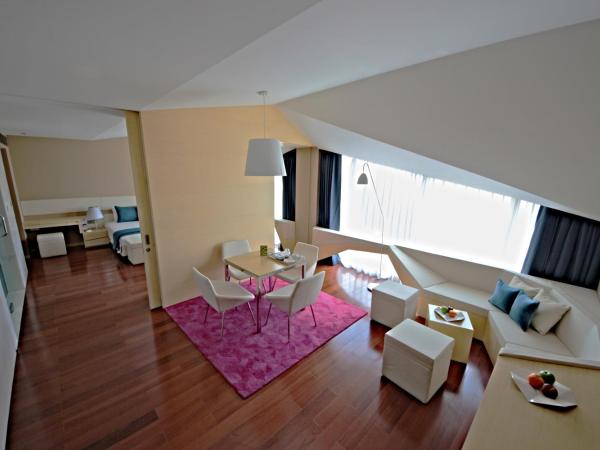 Vivanta New Delhi, Dwarka : photo 4 de la chambre suite 1 chambre lit king-size deluxe - vue sur ville