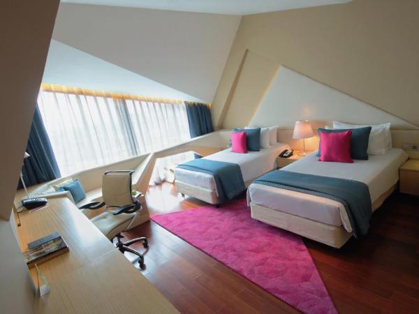 Vivanta New Delhi, Dwarka : photo 4 de la chambre chambre lits jumeaux deluxe - vue sur ville