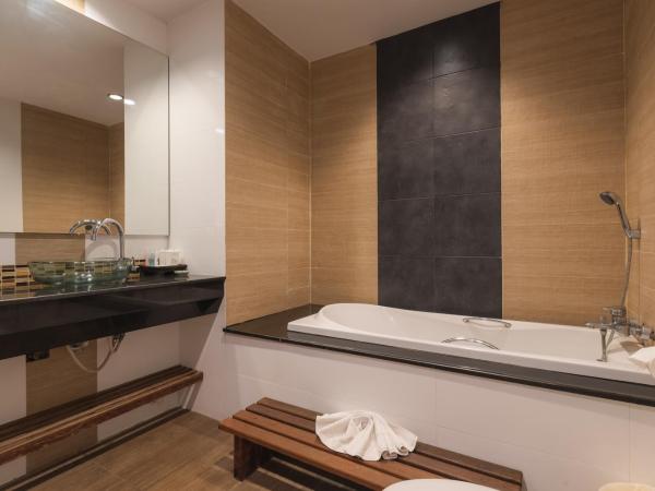 Khammon Lanna Resort Chiang Mai : photo 7 de la chambre suite junior avec balcon