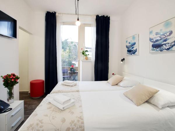 Art Like Rooms : photo 5 de la chambre chambre lits jumeaux avec balcon