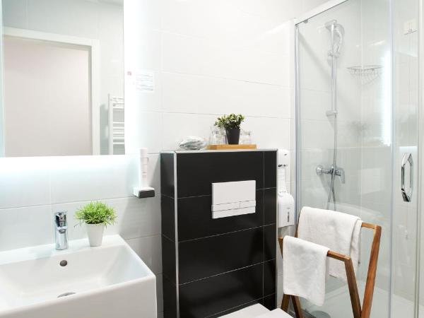 Art Like Rooms : photo 10 de la chambre chambre lits jumeaux avec balcon