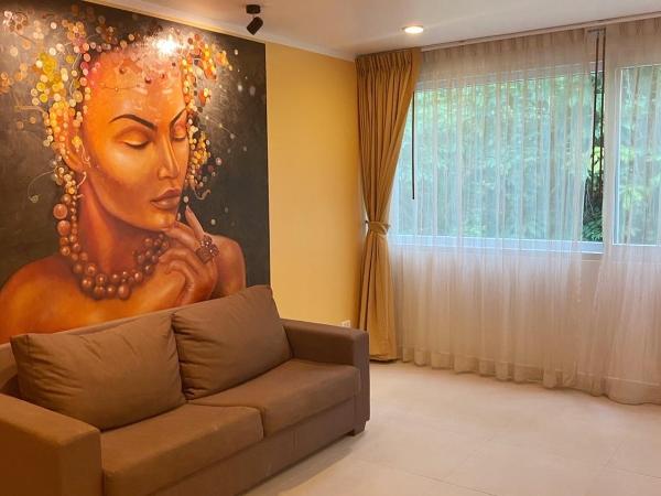 Hill Side Karon Kata Beach Condo : photo 9 de la chambre appartement supérieur