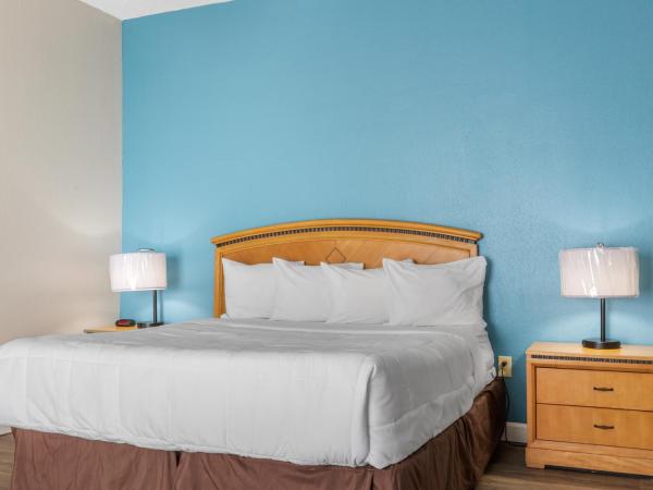 Ocean Crest Inn and Suites : photo 5 de la chambre suite 1 chambre côté océan