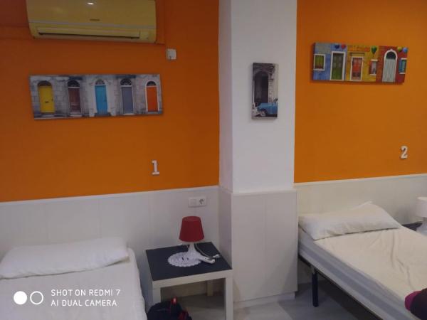 Granada Old Town Hostel : photo 4 de la chambre lit simple dans dortoir à 6 lits