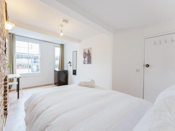 Bethnal Green beds to stay : photo 5 de la chambre chambre double deluxe avec salle de bains commune (chambre 4)