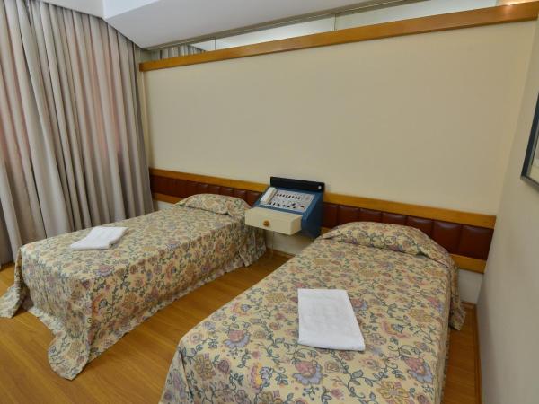 Hotel Gran Corona : photo 5 de la chambre chambre lits jumeaux standard