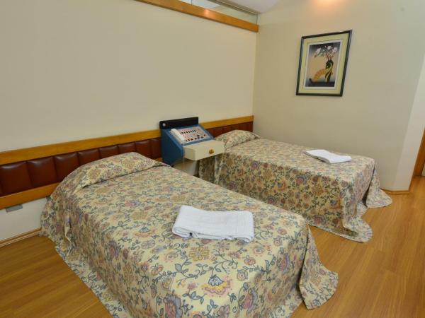 Hotel Gran Corona : photo 9 de la chambre chambre lits jumeaux standard