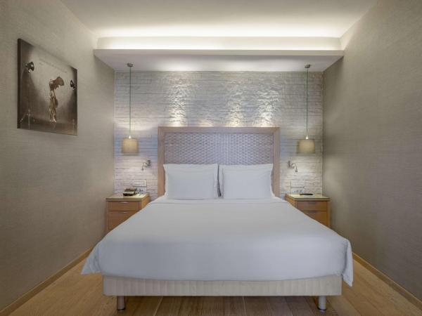 Radisson Blu Park Hotel Athens : photo 2 de la chambre suite présidentielle avec balcon - vue sur parc