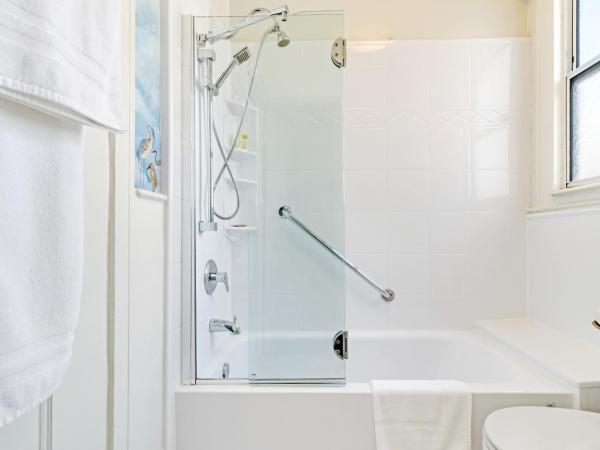 Cornell Hotel de France : photo 6 de la chambre chambre lit queen-size deluxe