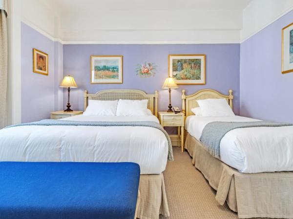 Cornell Hotel de France : photo 6 de la chambre chambre triple premier 