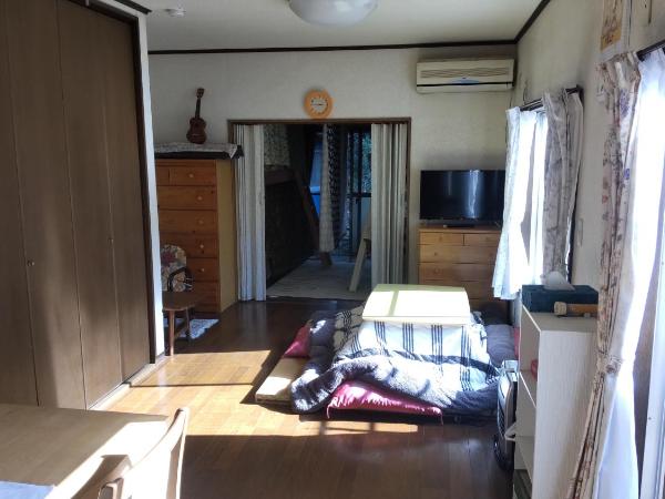 Guesthouse Oomiya base 大宮基地別荘 : photo 10 de la chambre chambre familiale