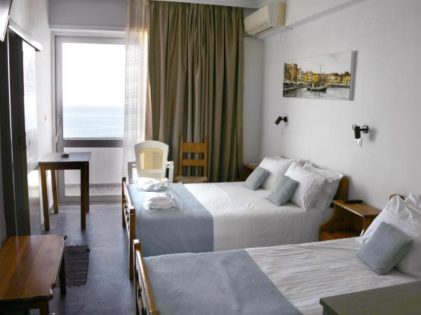 Klinakis Beach Hotel : photo 4 de la chambre chambre double supérieure - vue sur mer