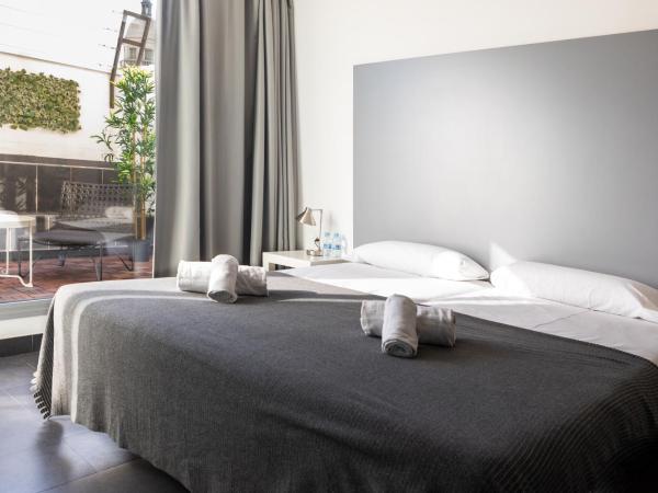 St Christopher's Inn Barcelona : photo 1 de la chambre chambre lits jumeaux avec terrasse