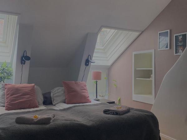 Lilla Brunn : photo 9 de la chambre chambre lit king-size standard avec salle de bains commune