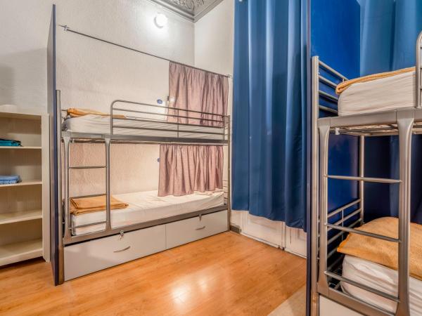 Casa Barcelo Hostel Barcelona : photo 3 de la chambre lit superposé dans dortoir mixte de 8 lits