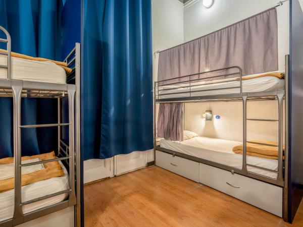 Casa Barcelo Hostel Barcelona : photo 2 de la chambre lit superposé dans dortoir mixte de 8 lits