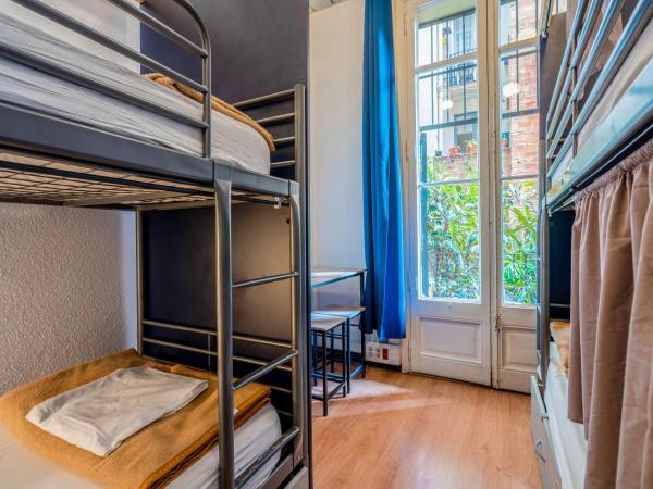 Casa Barcelo Hostel Barcelona : photo 1 de la chambre lit superposé dans dortoir mixte de 4 lits