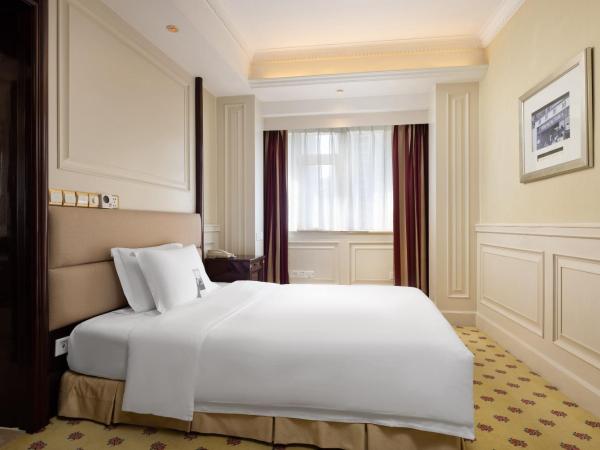 Crowne Plaza Hotel & Suites Landmark Shenzhen, an IHG Hotel - Nearby Luohu Border, Indoor heated swimming pool, Complimentary Welcome Drink : photo 3 de la chambre chambre lit queen-size premium - accessible aux personnes à mobilité réduite