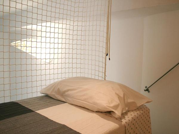 B&B Loft Padova : photo 4 de la chambre chambre double ou lits jumeaux avec salle de bains privative