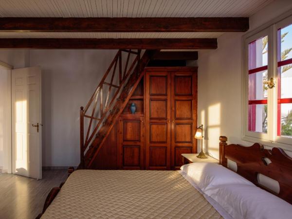 Nikos Villas : photo 5 de la chambre suite junior - vue sur mer