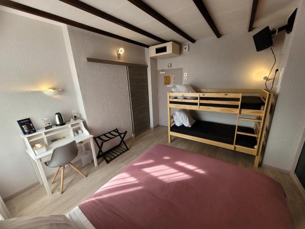 Hotel Aragon : photo 6 de la chambre chambre quadruple