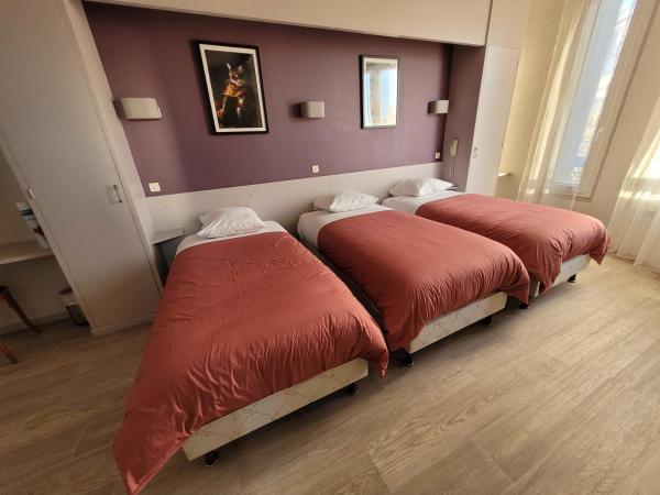 Hotel Aragon : photo 6 de la chambre chambre triple classique