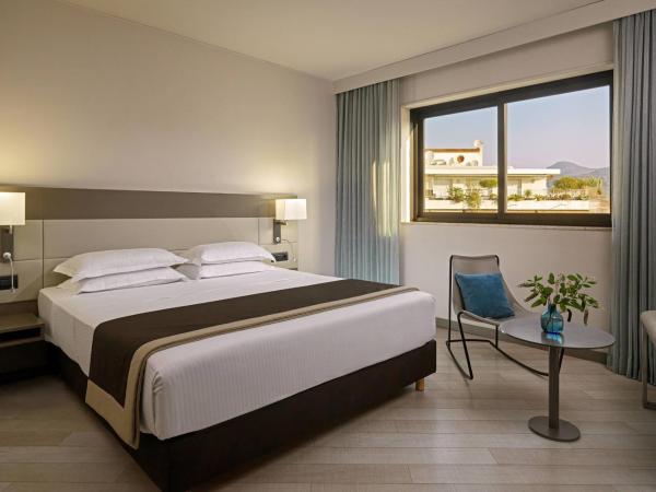 AC Hotel by Marriott Nice : photo 4 de la chambre suite junior - vue sur ville