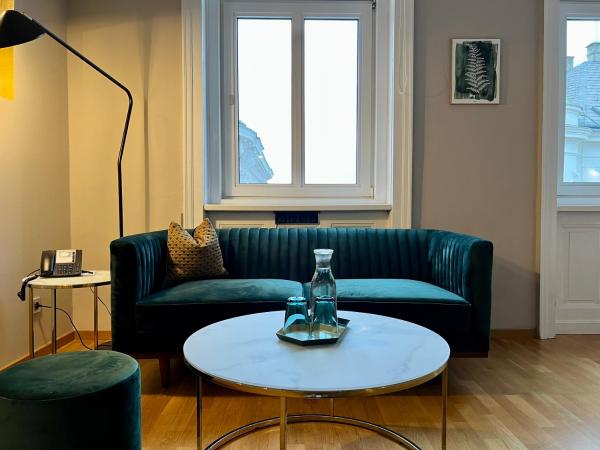 Hotel Rathaus - Wein & Design : photo 3 de la chambre chambre lit king-size supérieure