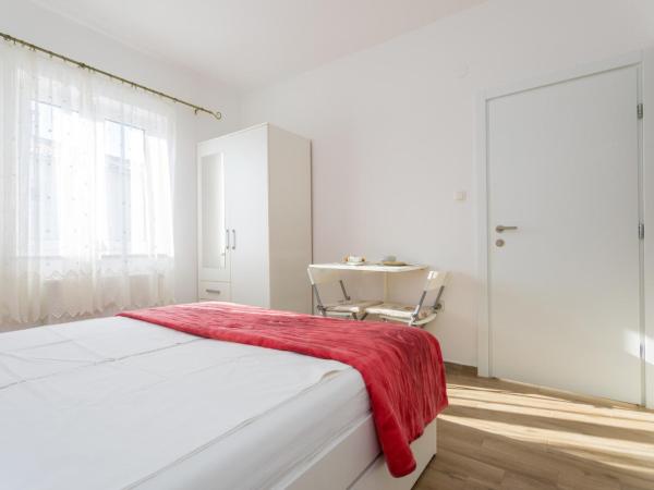 Apartments and Rooms Kod Keti : photo 4 de la chambre studio lit queen-size 