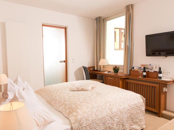 Hotel Baseler Hof : photo 9 de la chambre chambre double confort