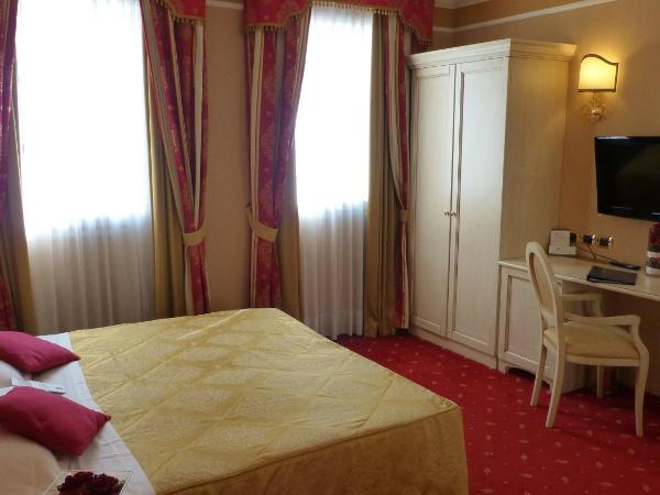 iH Hotels Padova Admiral : photo 5 de la chambre chambre double de luxe - annexe