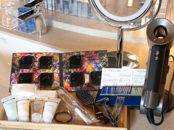 Hatago : photo 4 de la chambre chambre lits jumeaux avec salle de bains privative