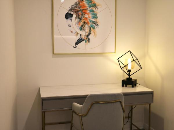 Kooii Apartments : photo 2 de la chambre two bedroom apartment urban view - free wifi