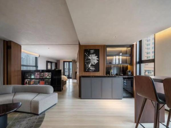 Mia Hotel - Shanghai Shaanxi South Road : photo 3 de la chambre mia magnificent penthouse