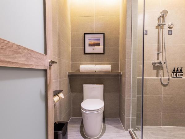 Atour Hotel Shenzhen Nanshan Science and Technology Park Keyuan Road : photo 1 de la chambre chambre double supérieure avec fenêtre intérieure