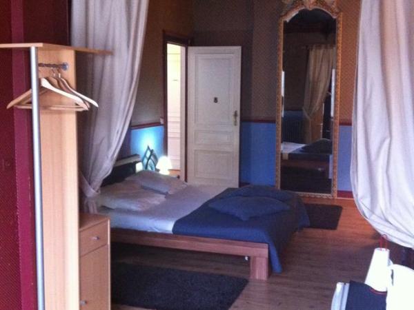 Hotel Residence 18 : photo 4 de la chambre chambre double avec salle de bains privative