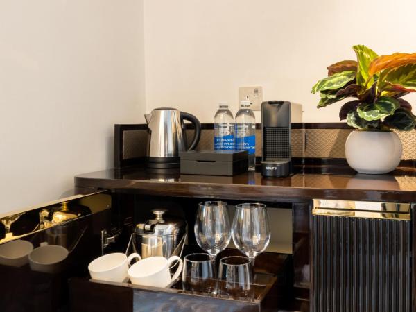 Hotel Saint London : photo 6 de la chambre hébergement lit king-size deluxe - botolph